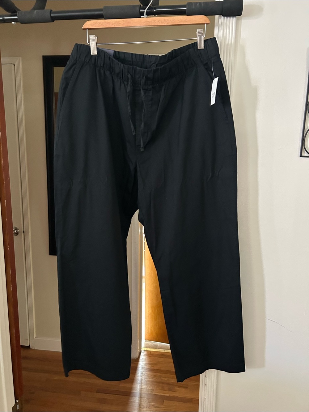 NWT GAP Women’s Black Easy Pant Mid Rise Elastic Waistband Straight Leg